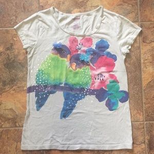 Girl’s graphic tee!